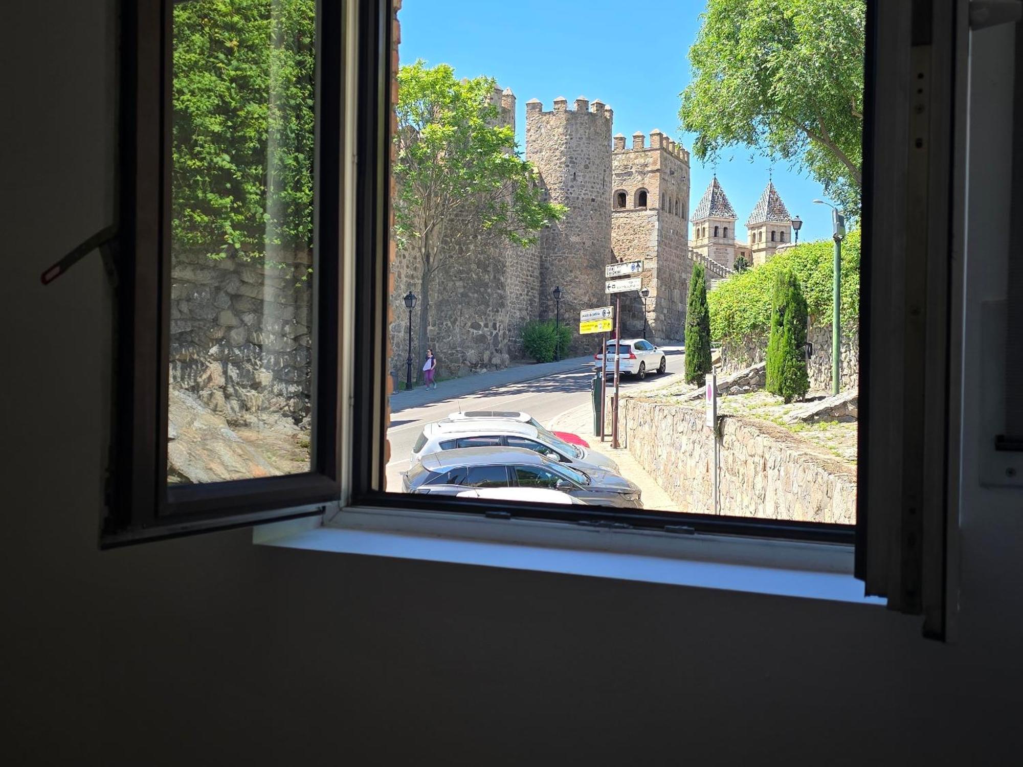 Puerta De Bisagra-Parking Gratis- Con 2 Habitaciones Toledo Bagian luar foto